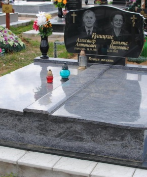 Памятник двойной 06